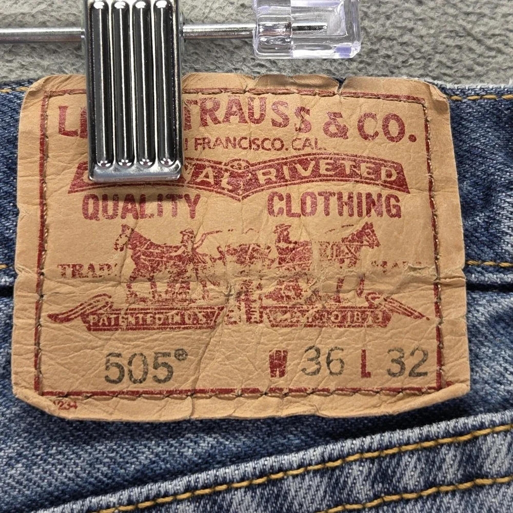 Vintage Levis 505 Jeans‎ Mens 36x32 Blue Medium Wash Regular Straight Zip Fly